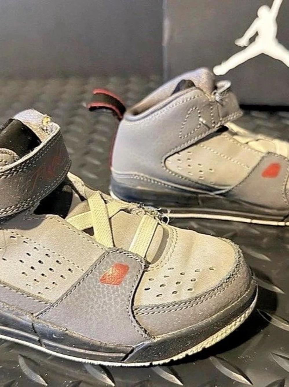 Jordan C3-2 (TD) ) High Top Sneakers Boys US 9C Gray & Black
